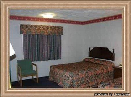 Budget Inn Норт-Кінгзтаун Номер фото