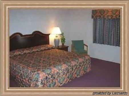 Budget Inn Норт-Кінгзтаун Номер фото
